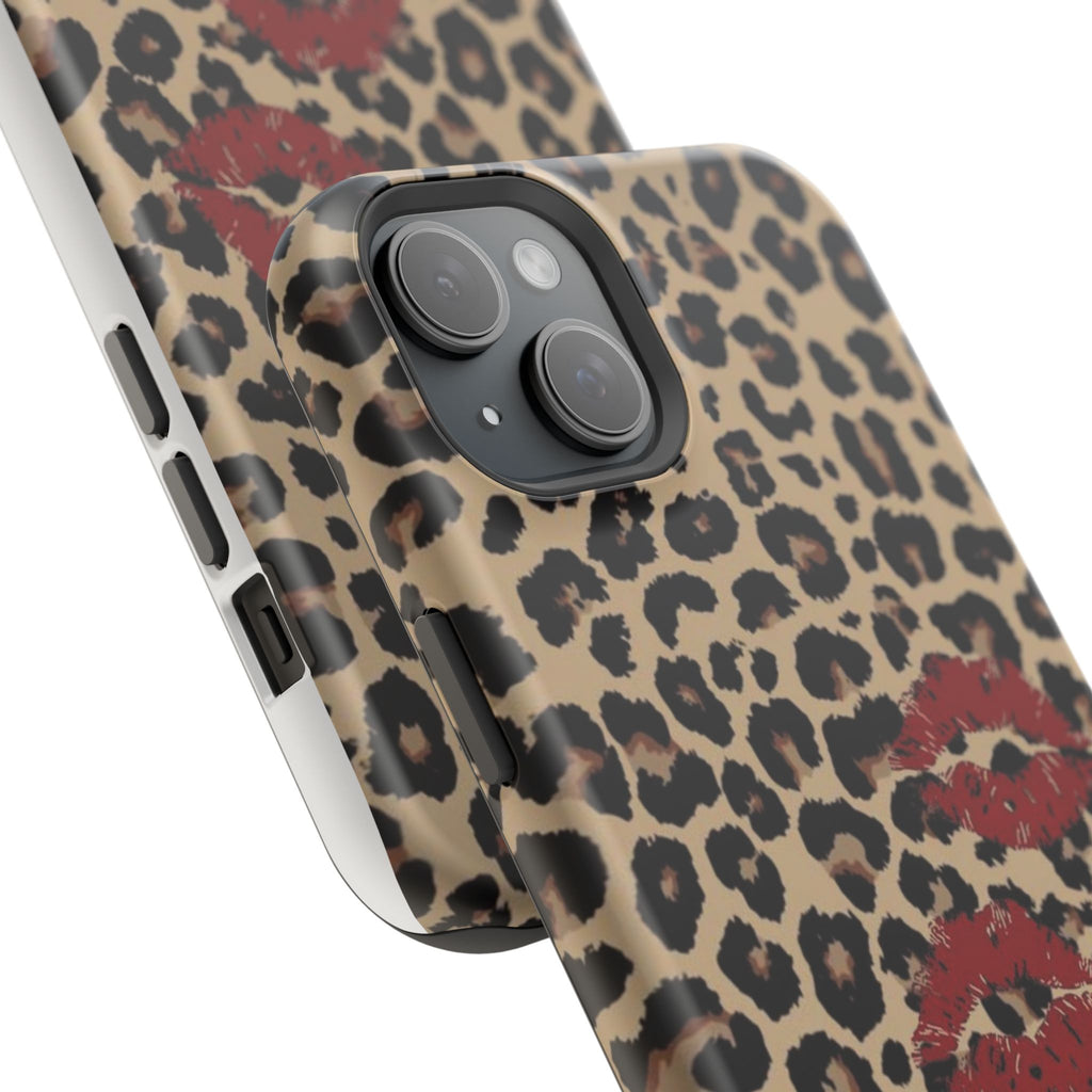 Leopard Kiss