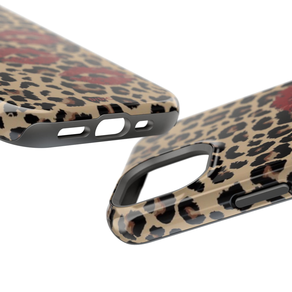 Leopard Kiss