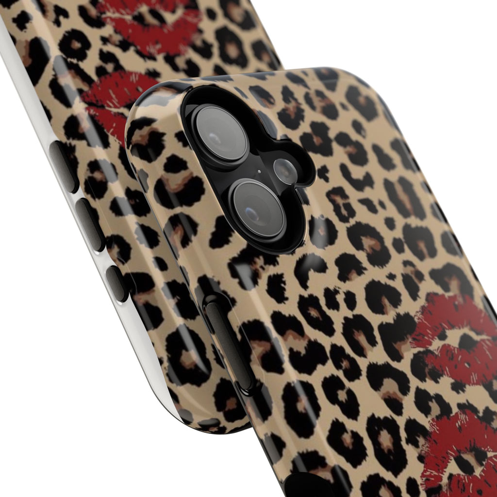 Leopard Kiss