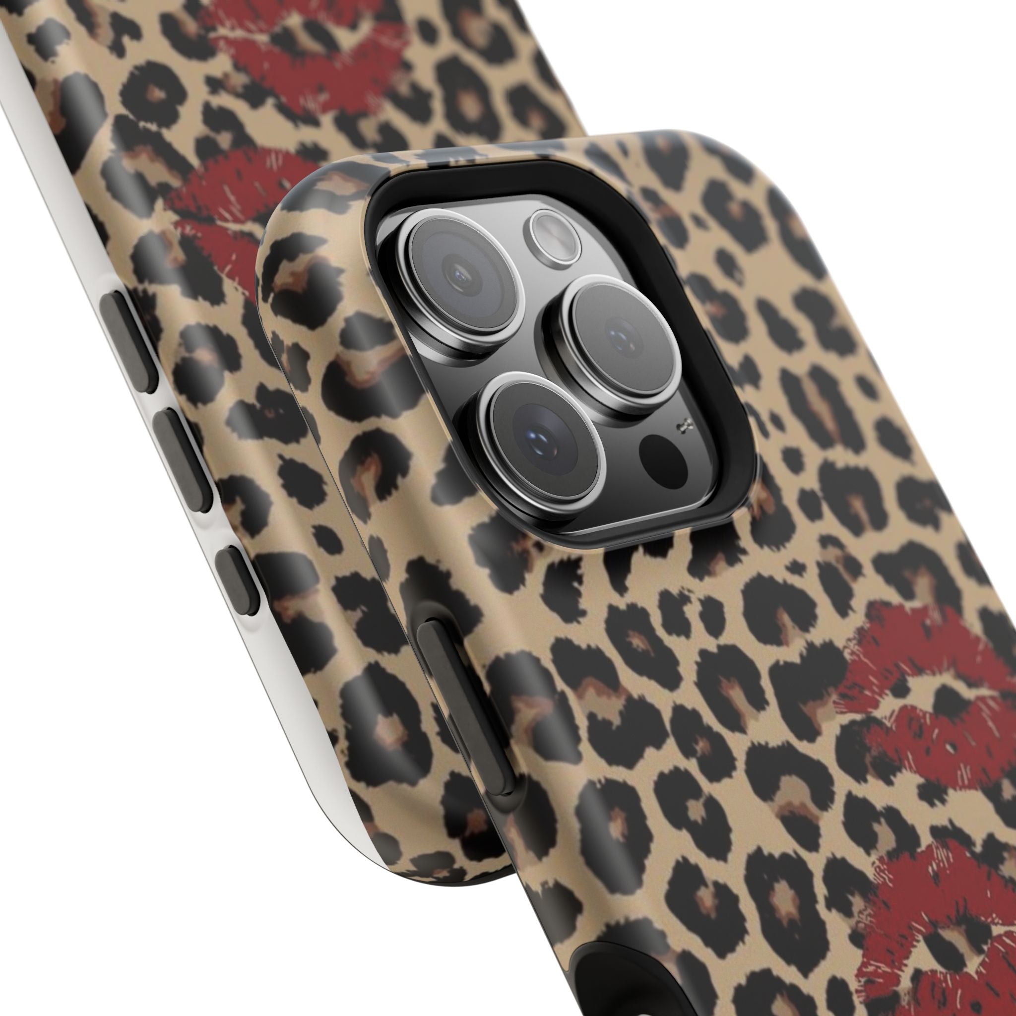 Leopard Kiss