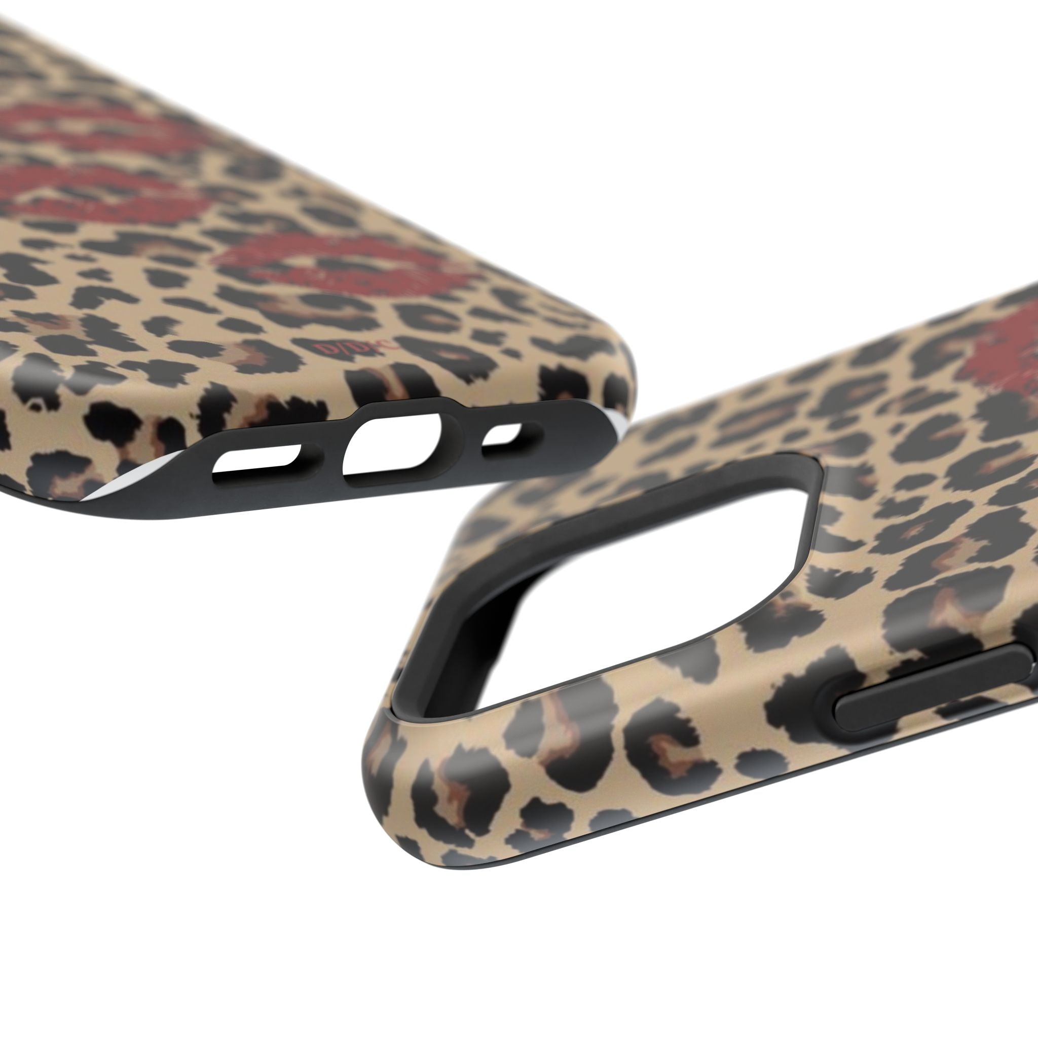 Leopard Kiss