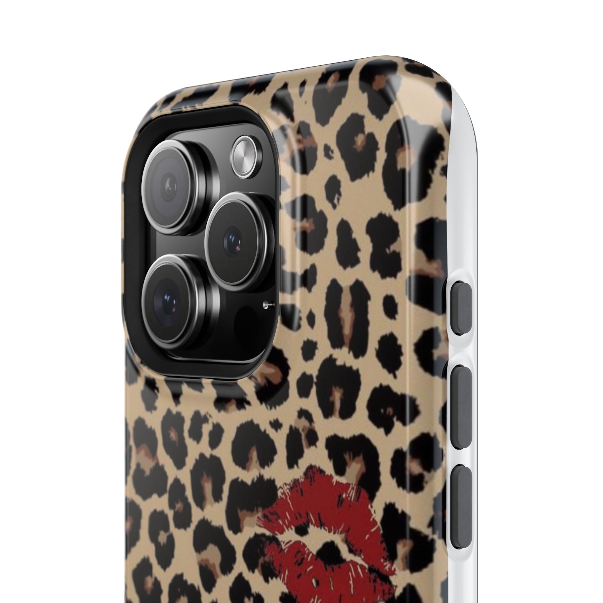 Leopard Kiss