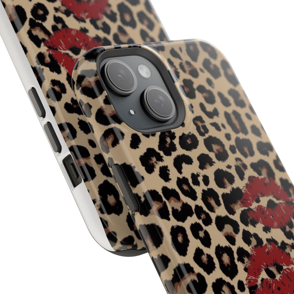 Leopard Kiss