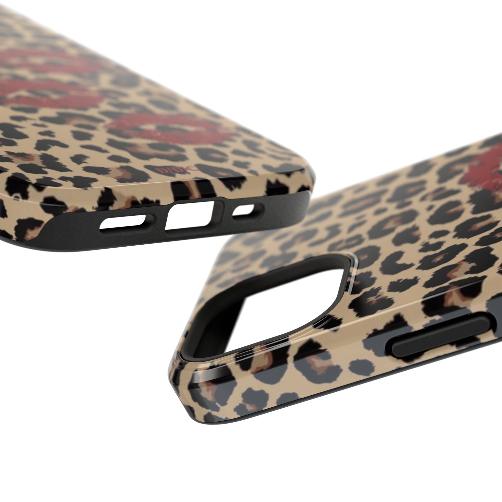 Leopard Kiss