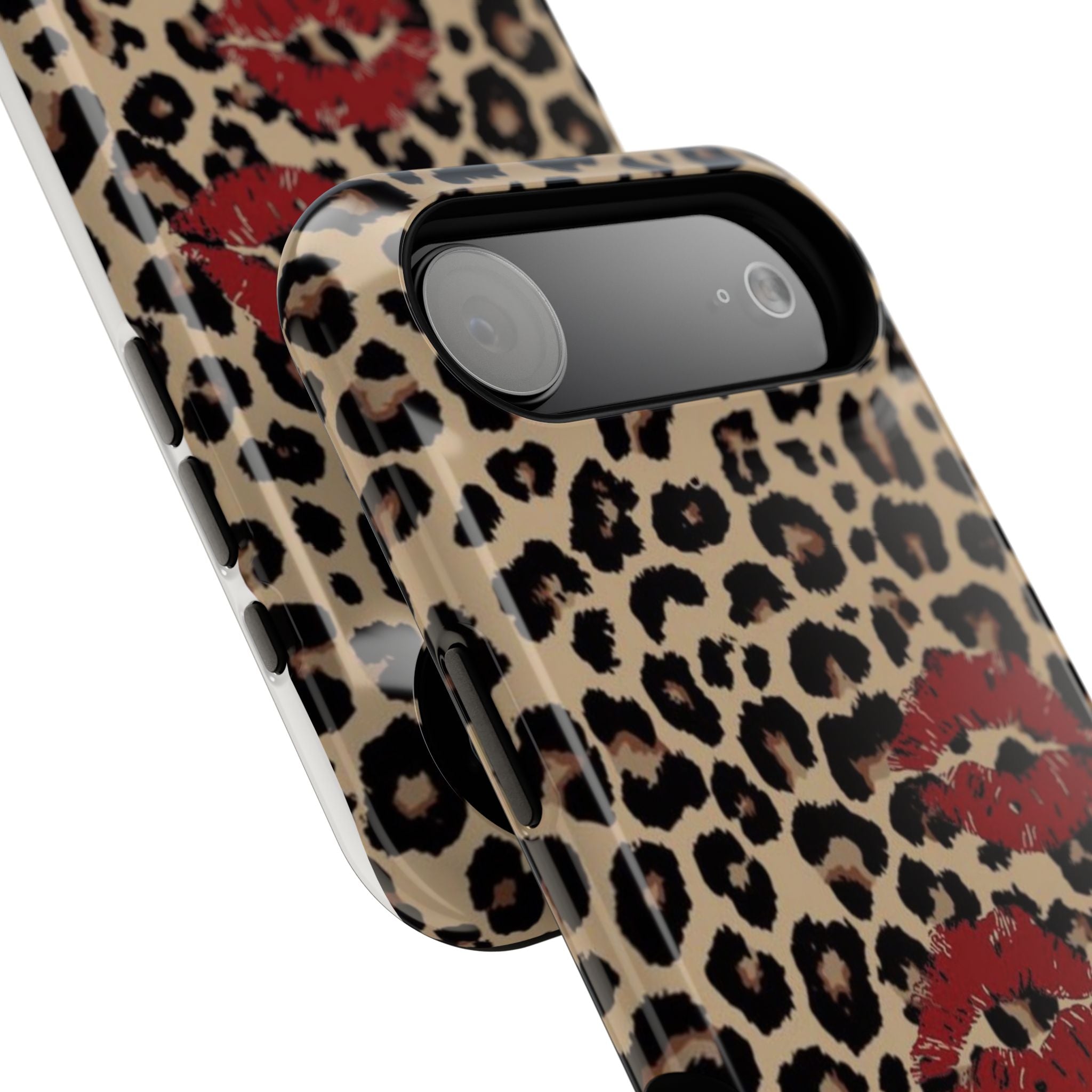 Leopard Kiss