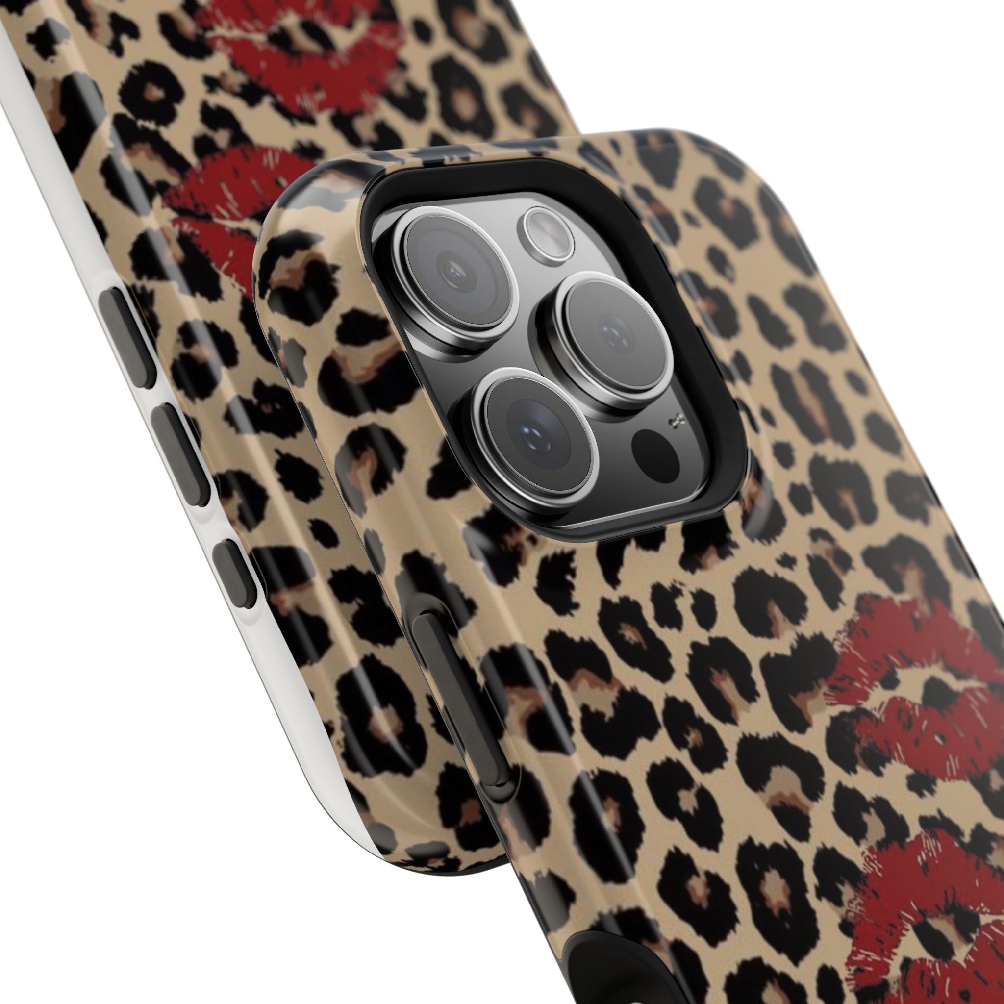 Leopard Kiss