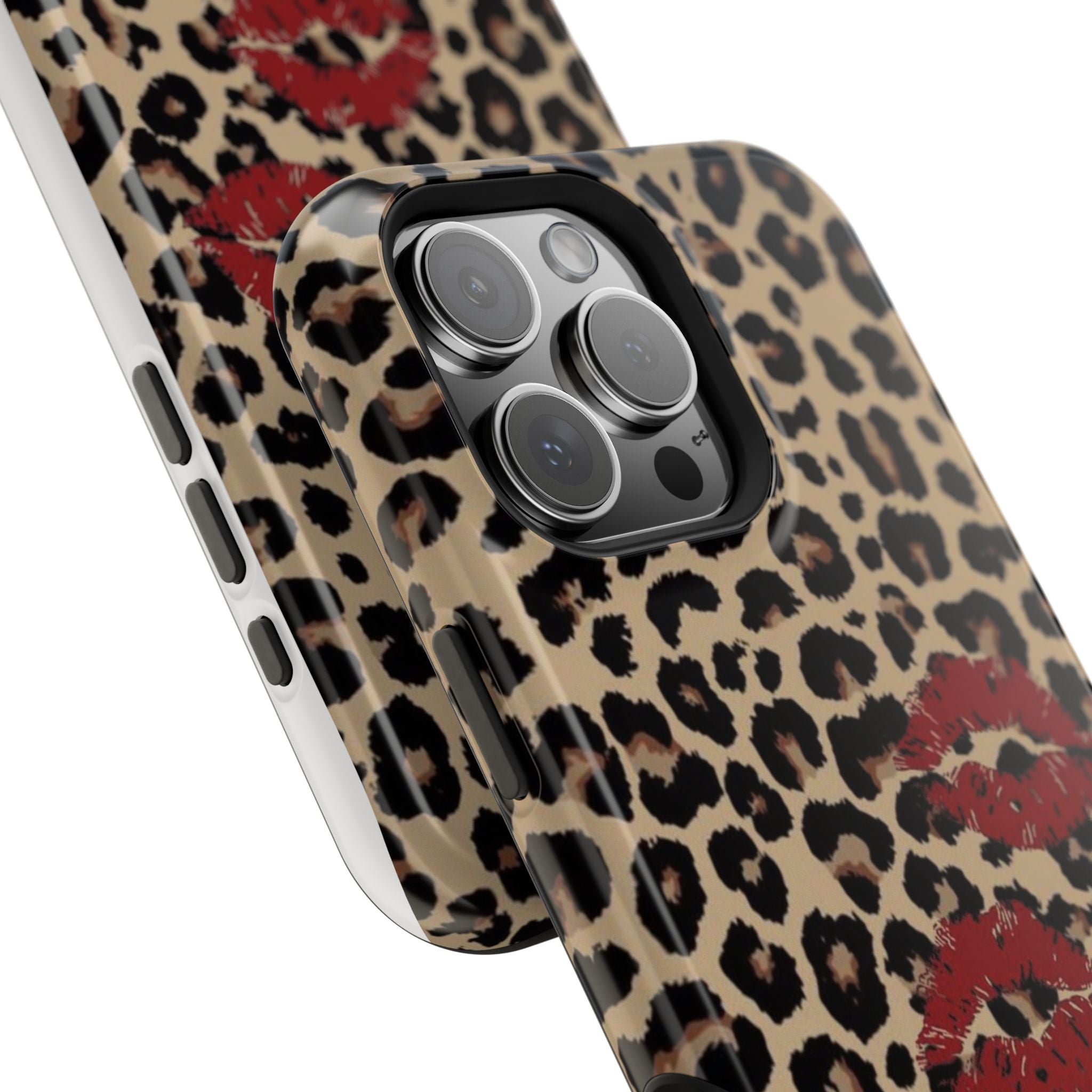 Leopard Kiss