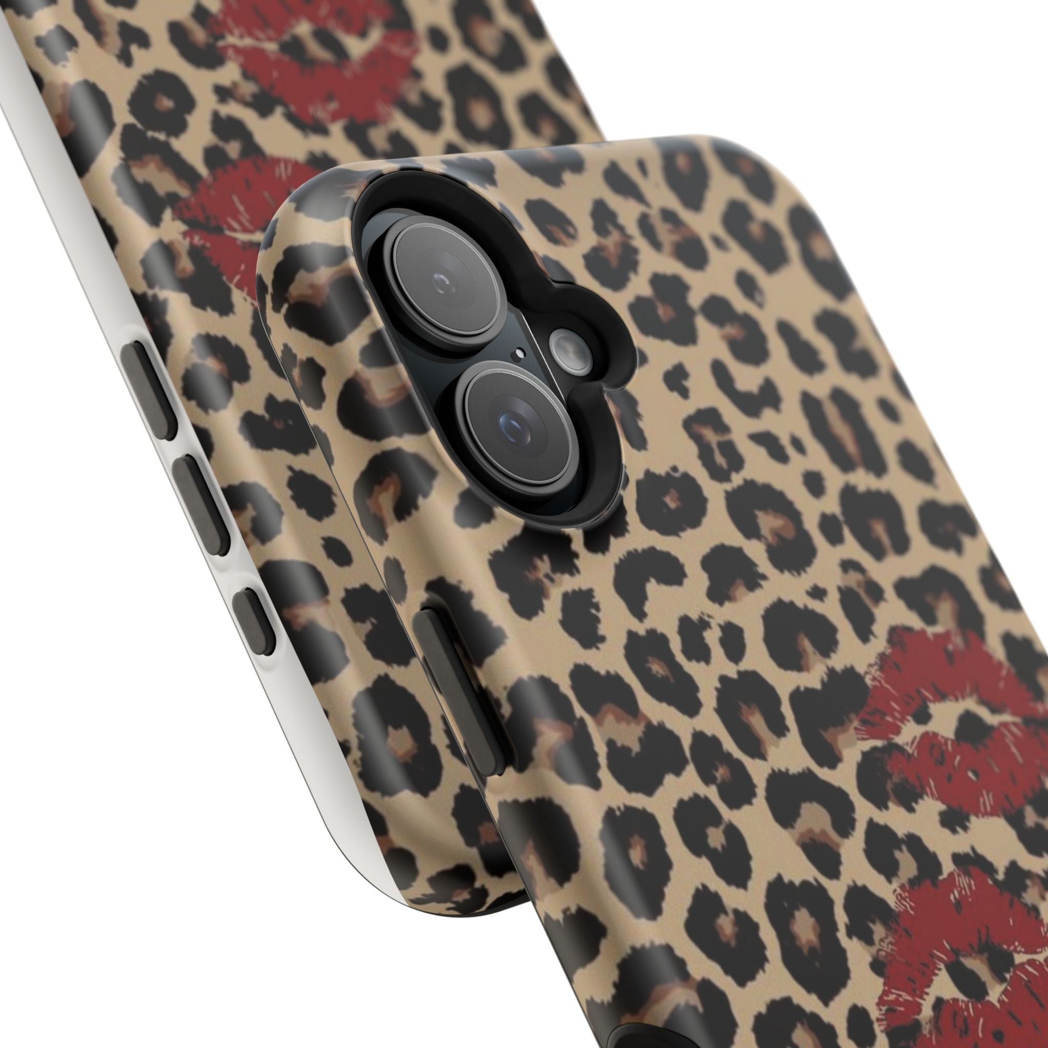 Leopard Kiss